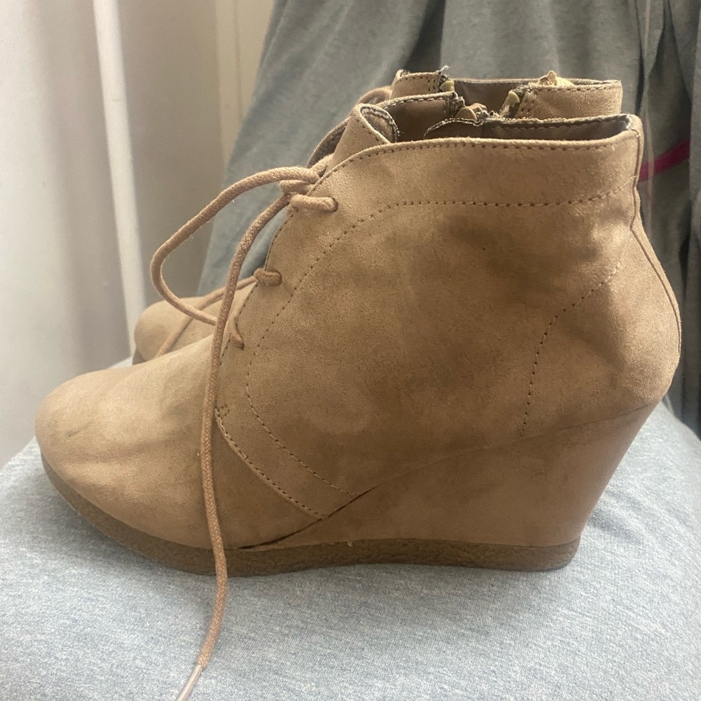 Women's Tan Wedge Ankle Boots